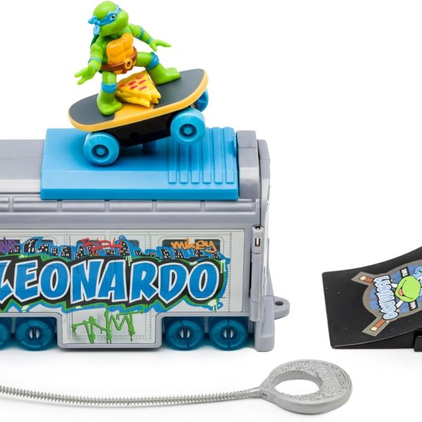 Teenage Mutant Ninja Turtles 5" Switch Kick Subway Launcher Leonardo Ages 3+ - Launch & Shred with Signature Katanas!